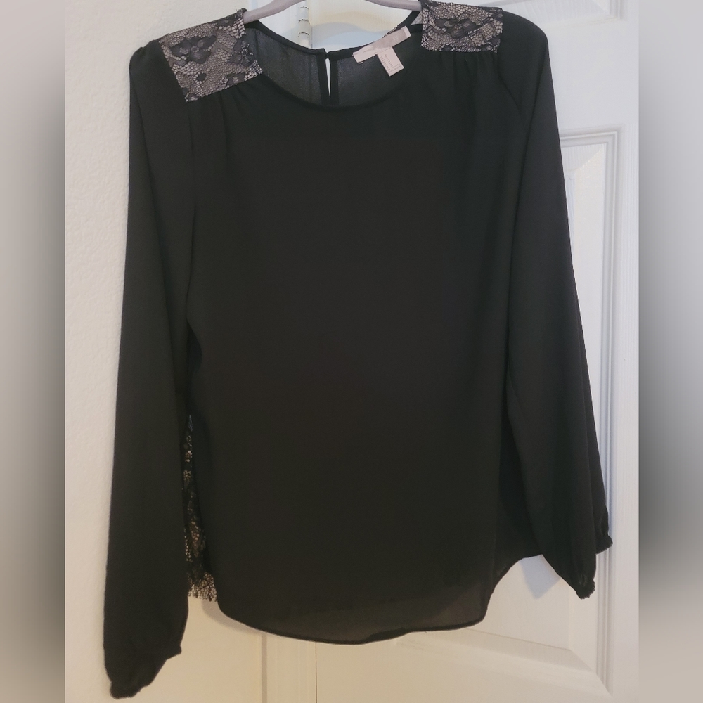 Forever 21 Black and Nude Lace Blouse, Medium